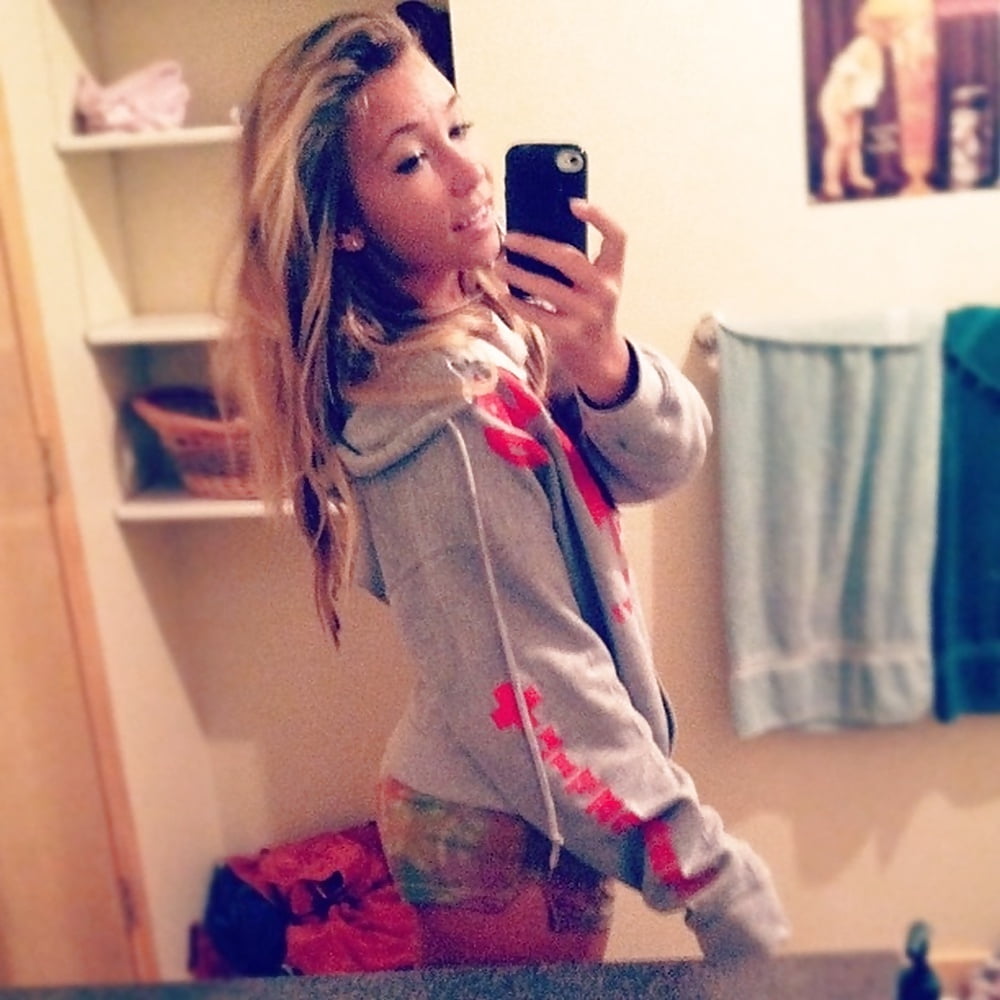 Porn Pics American Slut Bombshell