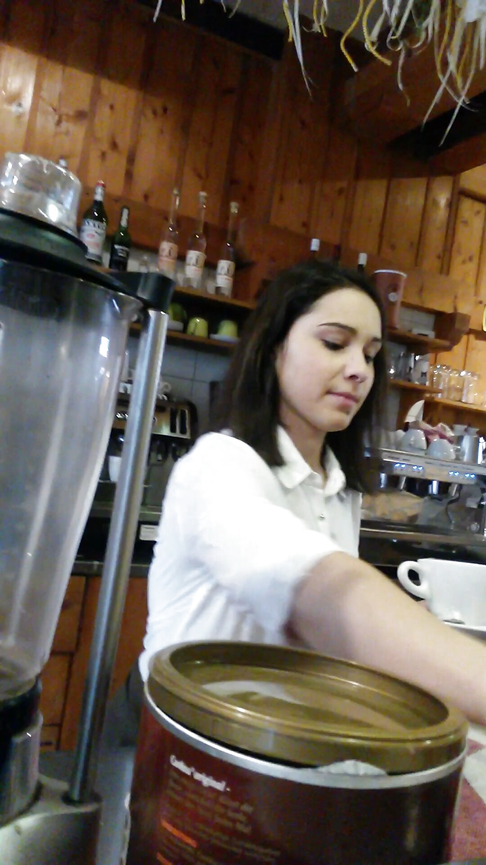 Porn Pics SERVEUSE PUTE