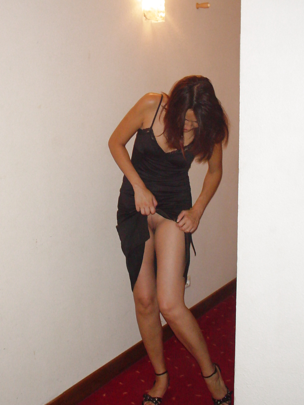 Porn Pics brunette milf
