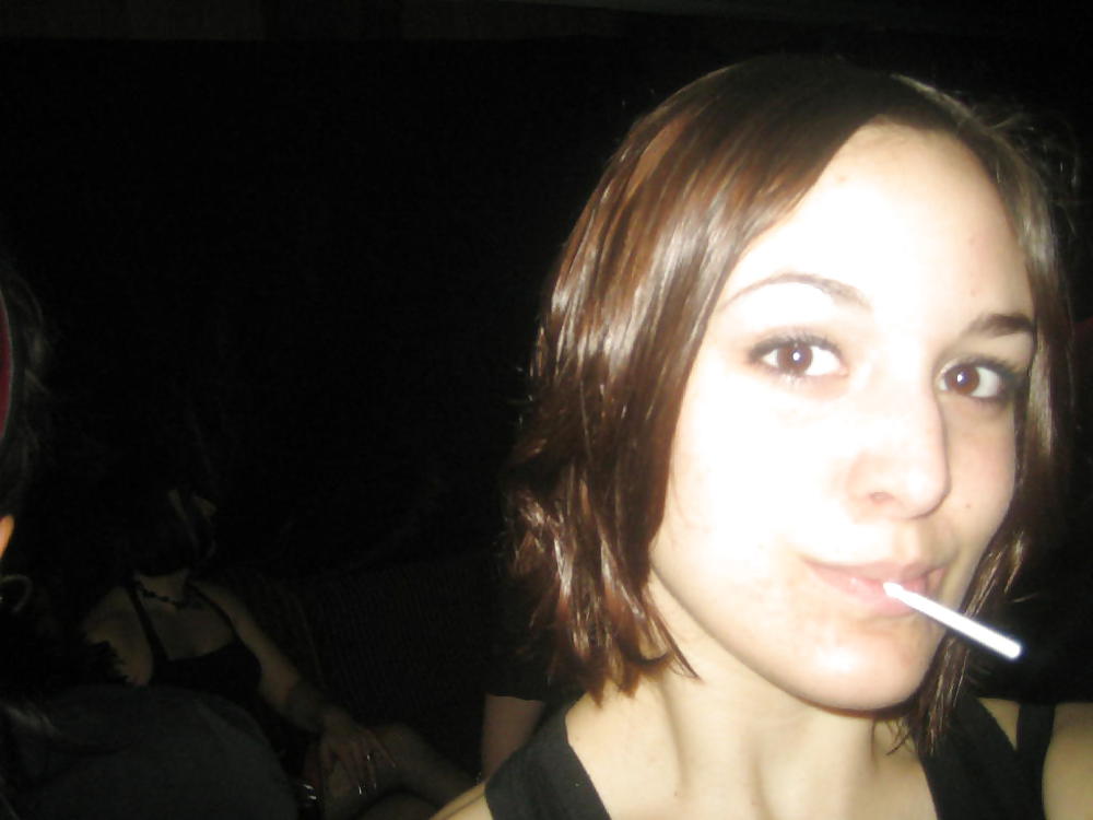 Porn Pics Exposed:  Cute Girlfriend Gets Facialized