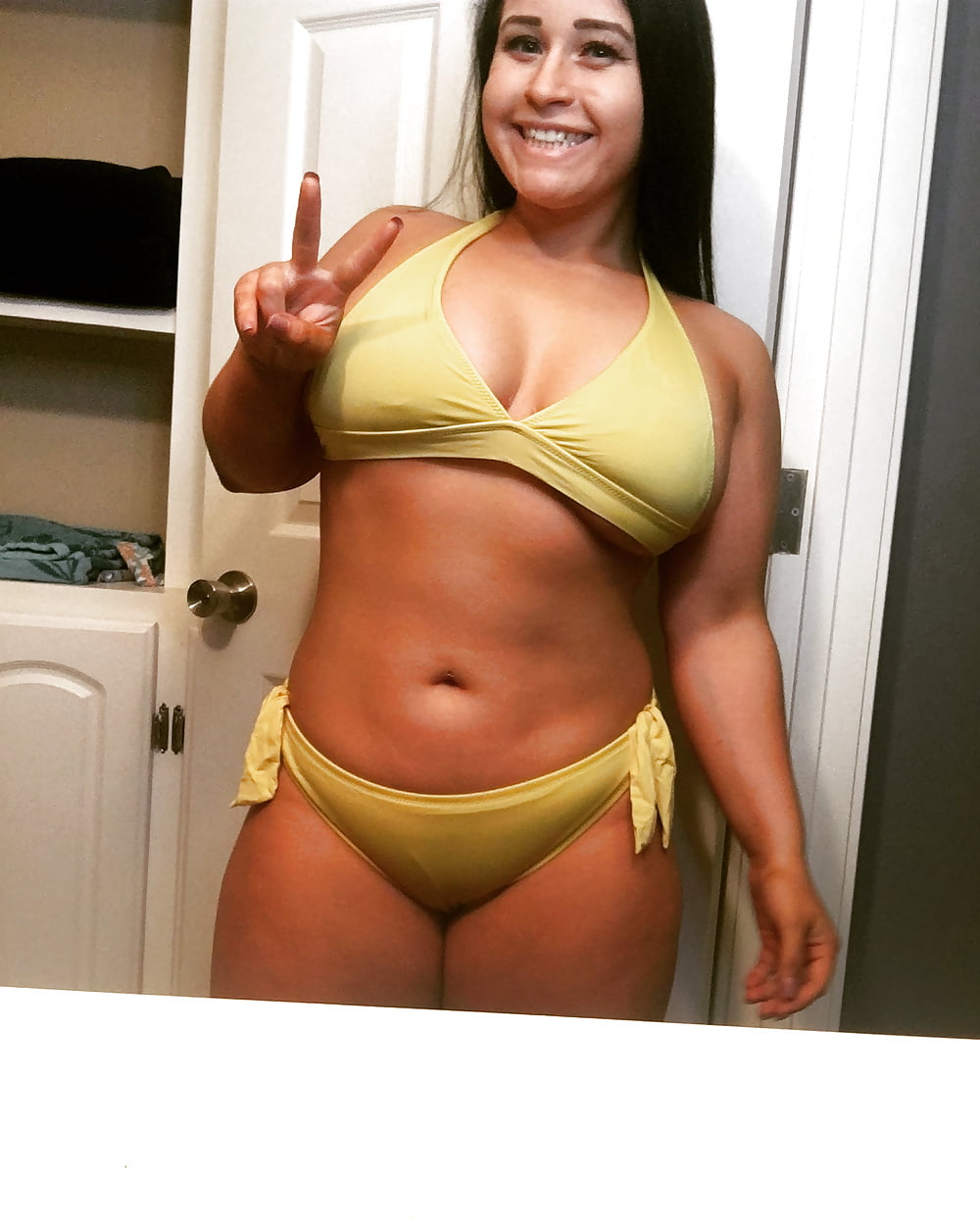 Jordynne Grace Sex Com - Jordynne Grace Bikini Selfies - 2 Pics | xHamster