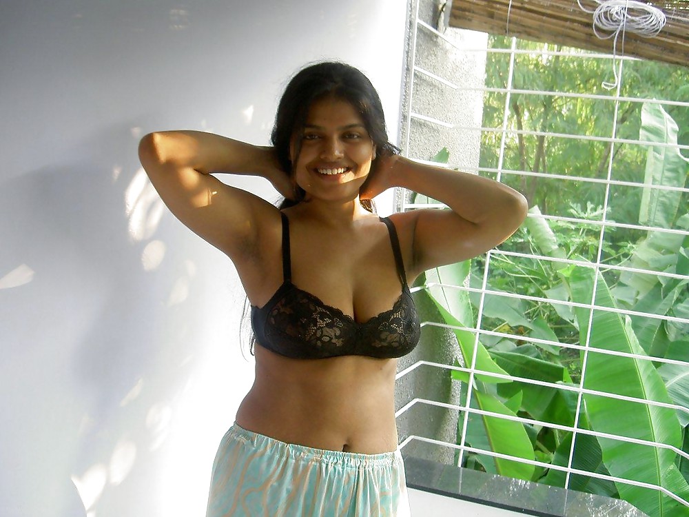 Porn Pics ARPITA - HOT INDIAN WIFE