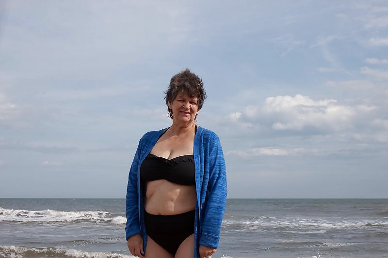 Porn Pics Cathy  62 yo slut