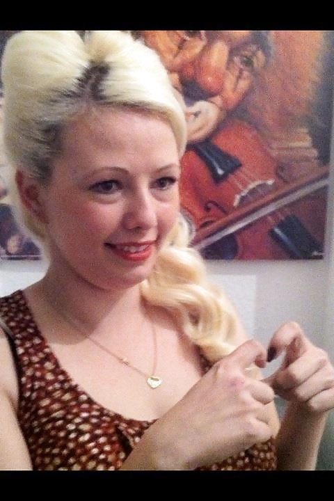 Porn Pics Katrin, ein Berliner Blondi