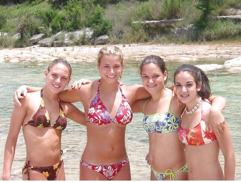 Porn Pics Bikini Babes