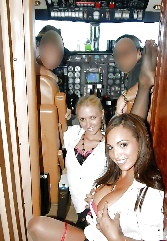 Sexy Flugbegleiterinnen Sexy Flight Attendants 29 Pics Xhamster