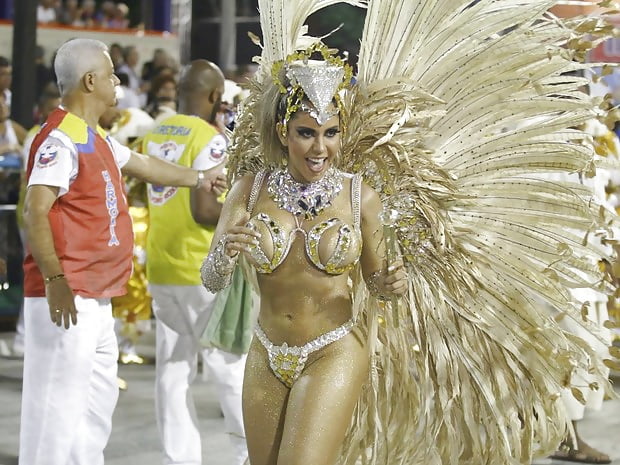 Porn Pics Loira Gostosa Do Carnaval 2016