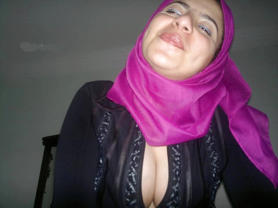 Porn Pics collection of arab big boobs, big ass, hijab and high heels