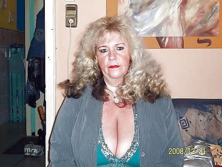 from Brice granny faces with cleavage sexy pussy girl selfie