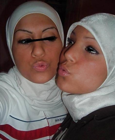 Porn Pics Non-porno Arab girl, with or without hijab  II