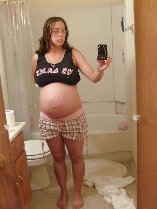 Porn Pics Another awesome PREGNANT teen selfshot