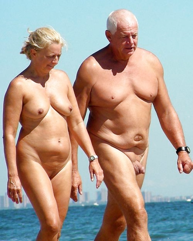 Porn Pics Naked couple 34.