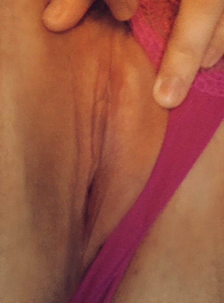 Porn Pics Big Tits Wife Billie Shows Her Sexy Body