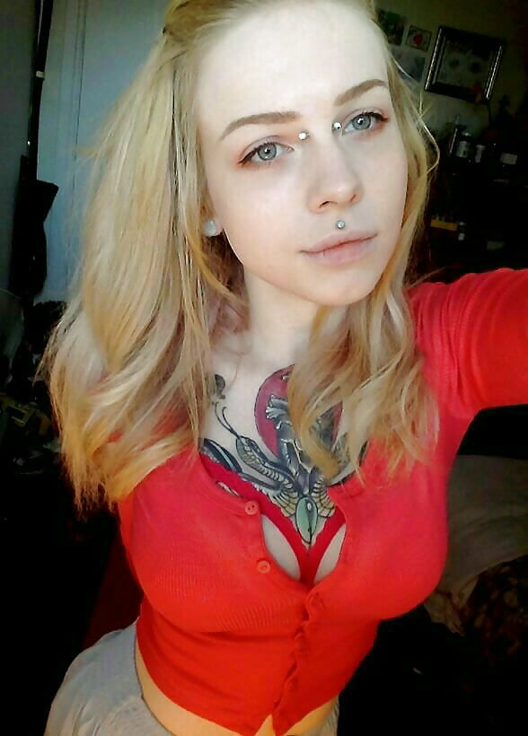 Porn Pics Amateur KiK Slut Random Mix 32