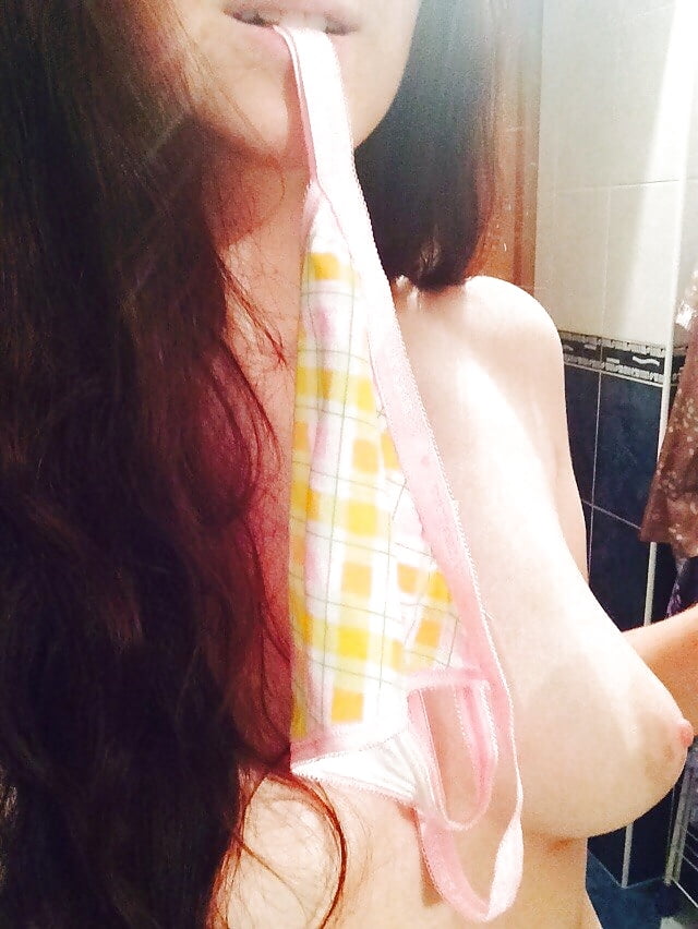 Porn Pics Random mix of hot sluts nude