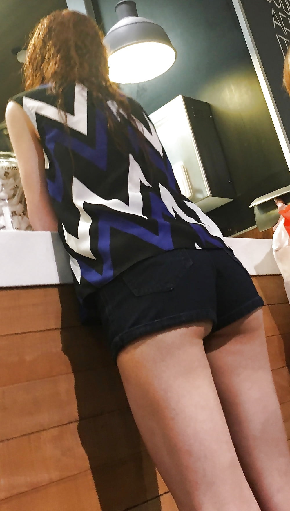 Porn Pics Tiny tight redhead slut mall teen in tiny shorts