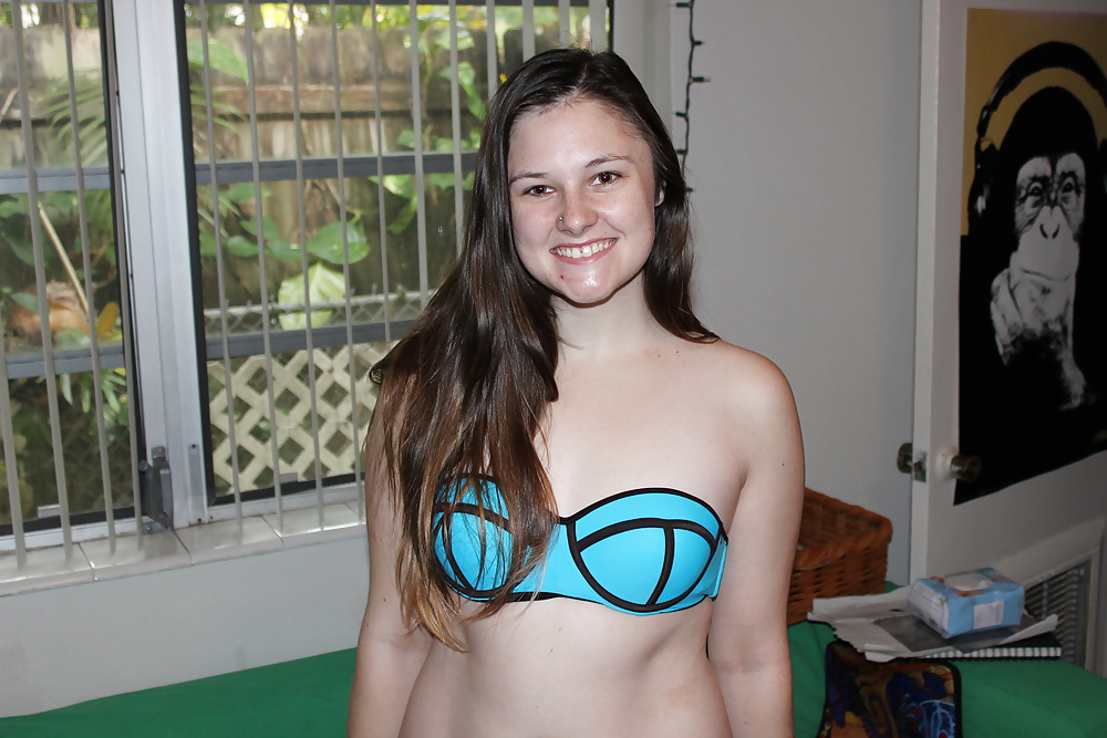 Porn Pics Gullible, Greedy, Golddiggers of Miami - Katie