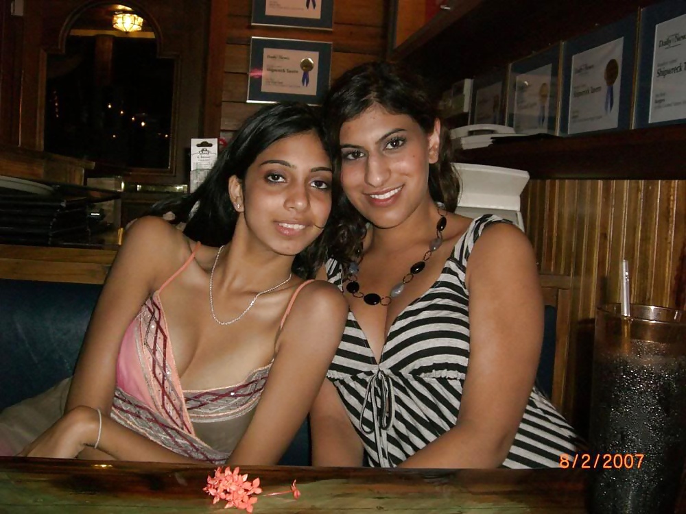 Porn Pics desi indian stunning hot cute babes: non nude