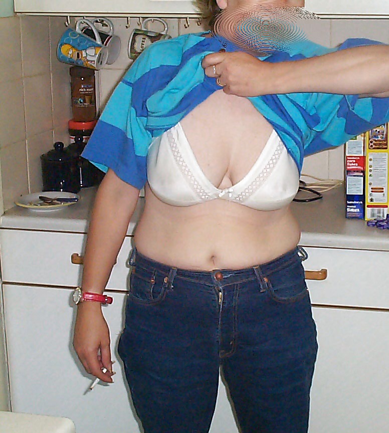 Porn Pics flashing in doors and out