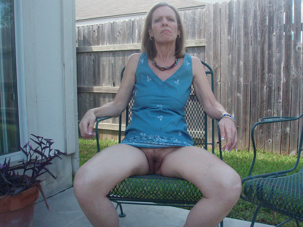 13. Mature wife displays her parts 4 all - 143 Photos 