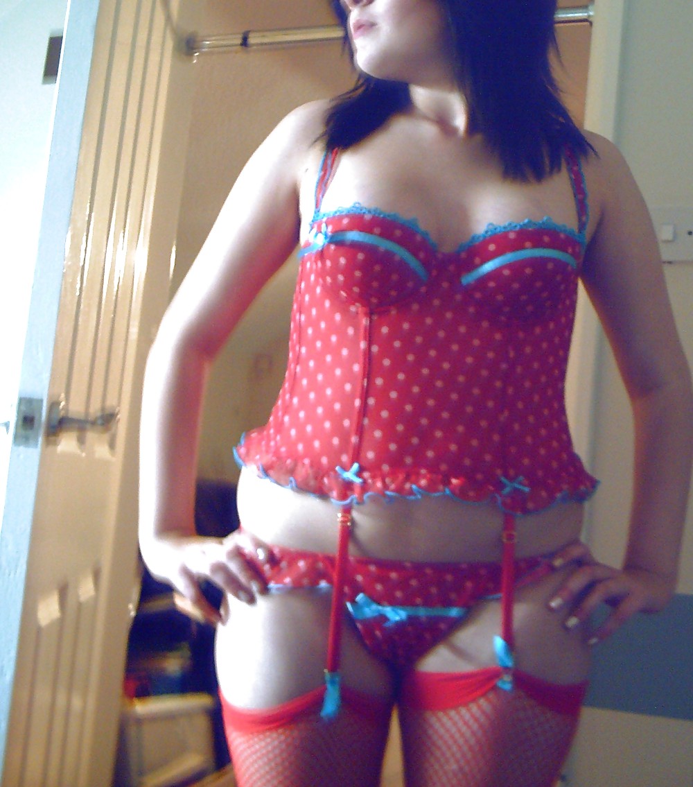 Porn Pics GIRLFRIENDS NEW LINGERIES