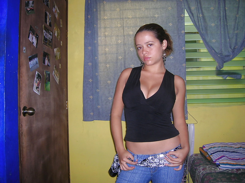 Porn Pics Lovely Latin Teen Yayi's Nice Natural Tits