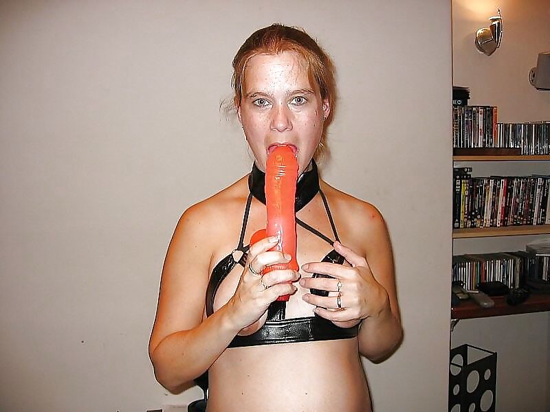 Porn Pics Young redhead slave