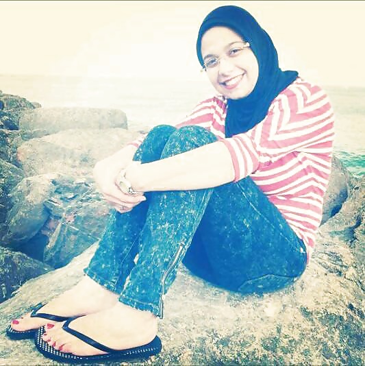 Porn Pics Arab beurette feet pieds