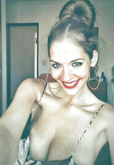 Porn Pics Webtastic Special: Huge MilF