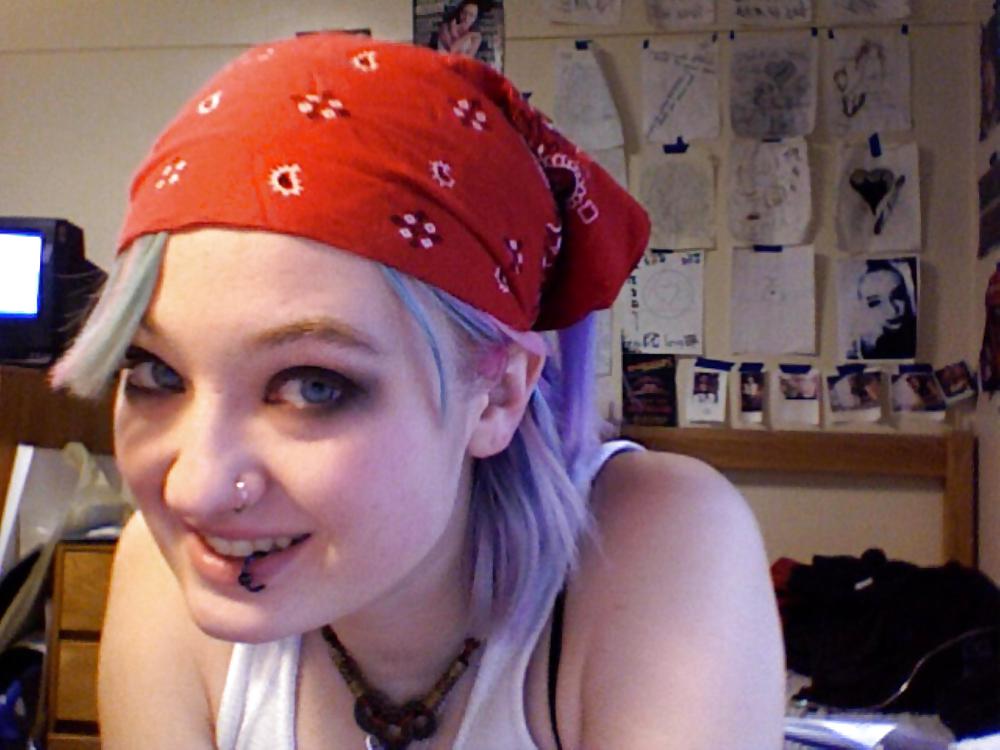 Porn Pics Stolen Pics - Busted Emo Slut Part 2