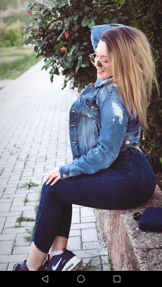 Arsovska photo #324238706