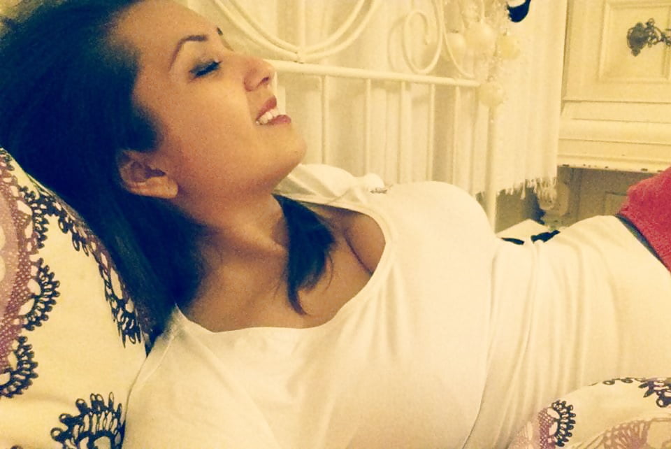 Porn Pics Dumme Hure Tuana