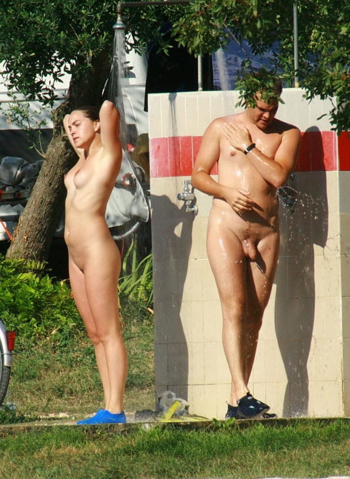 camping-shower-nude-fuck-pretty-women