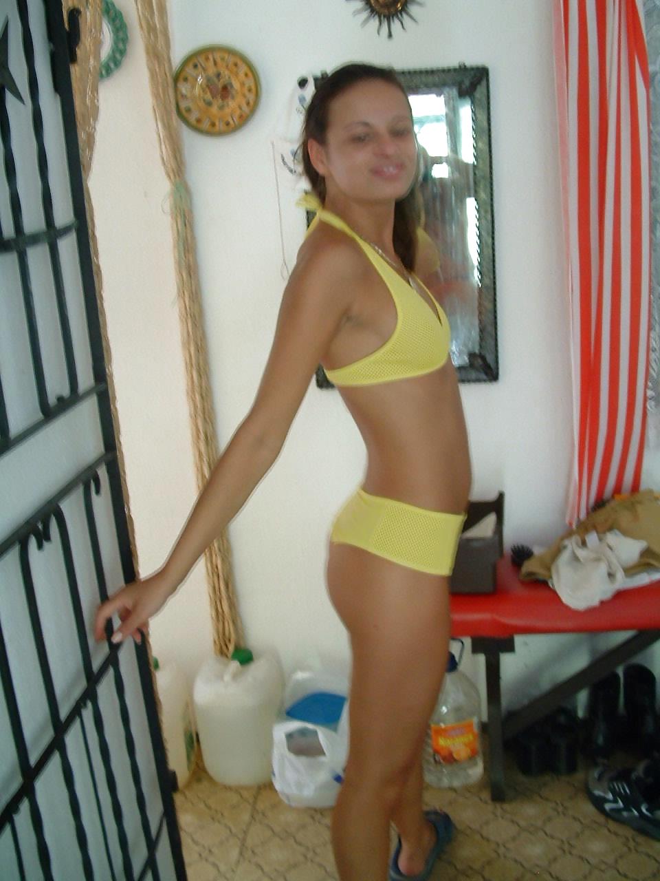 Porn Pics ALL AMATEUR - Here is CLAIRE