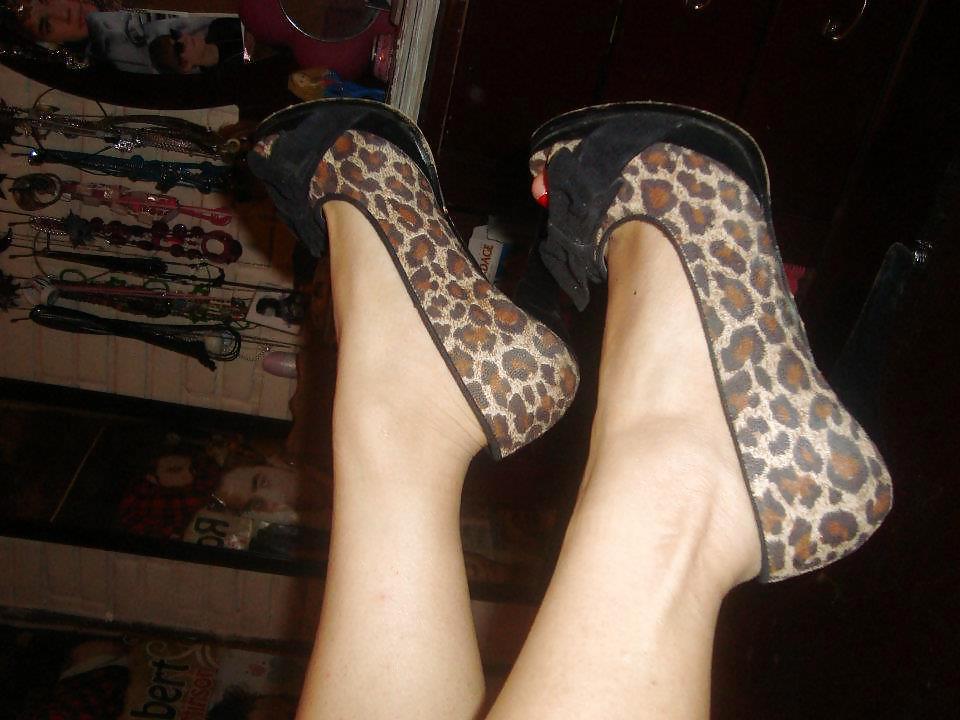 Porn Pics heels  ale