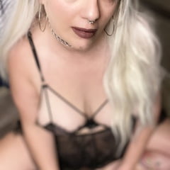 XXX See and Save As photo shoot w blondee porn pict naked pictures thumbnail