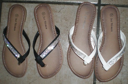 wife feet and new shoes pieds de ma femme et nouvelles tongs