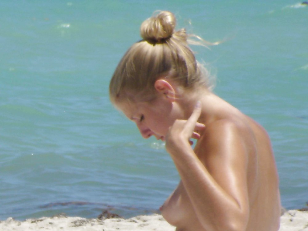 Porn Pics The beach 152