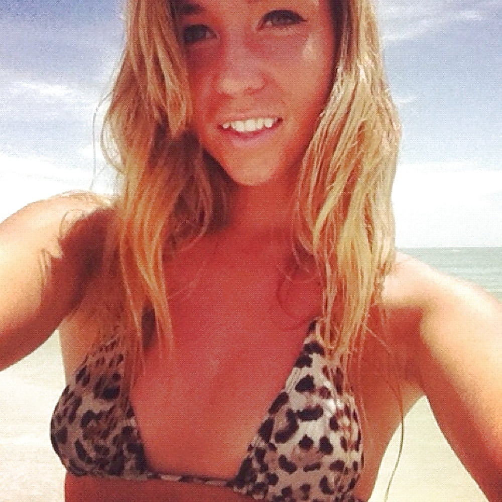 Porn Pics American Slut Bombshell