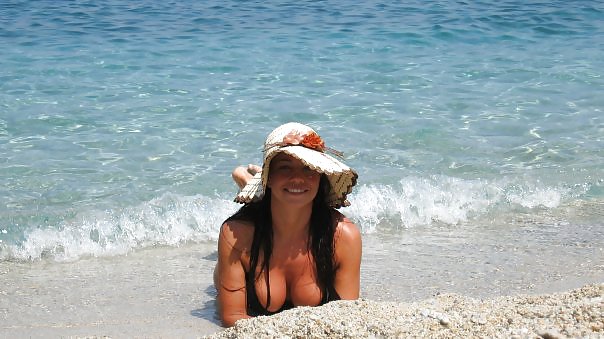 Porn Pics WOMAN AND GURL....
