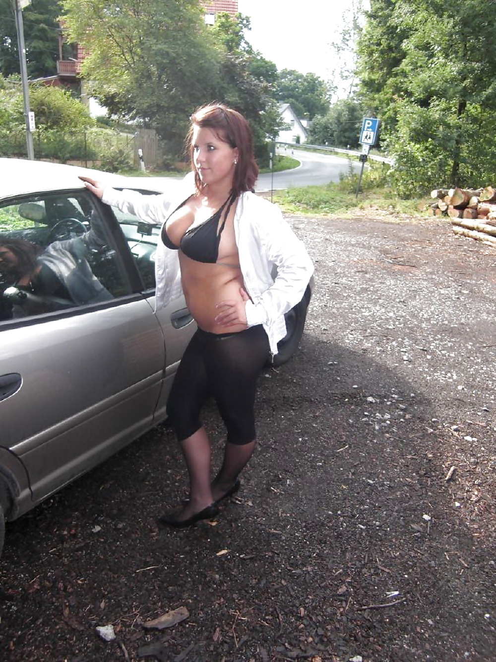 Porn Pics Schlampe zeigt Titten