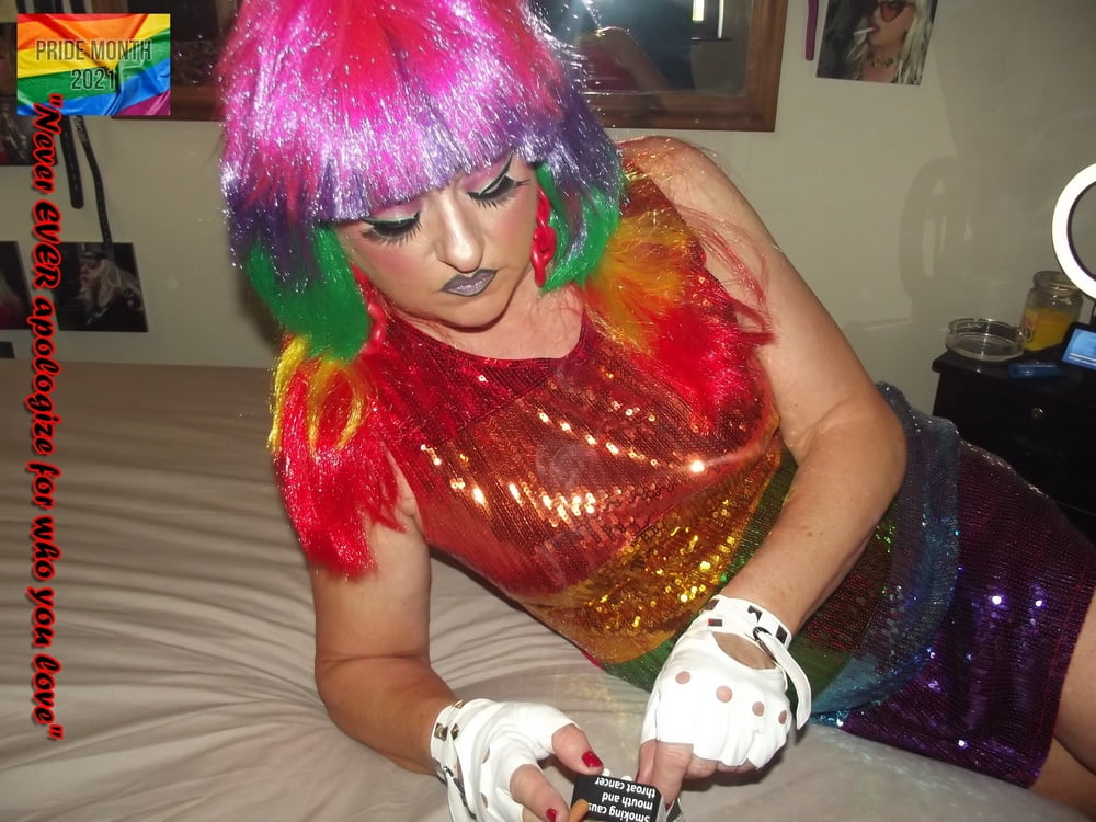 WHORE WITH PRIDE - 46 Pics
