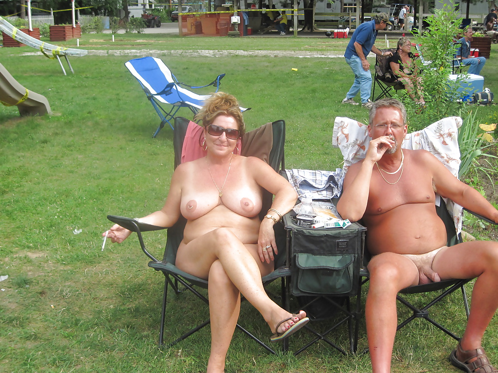 Porn Pics naked couples in full bloom