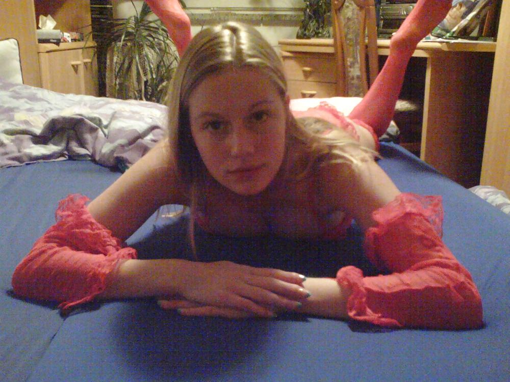 Porn Pics AMATEUR GIRL LOVE POSING...DAMN SEXY