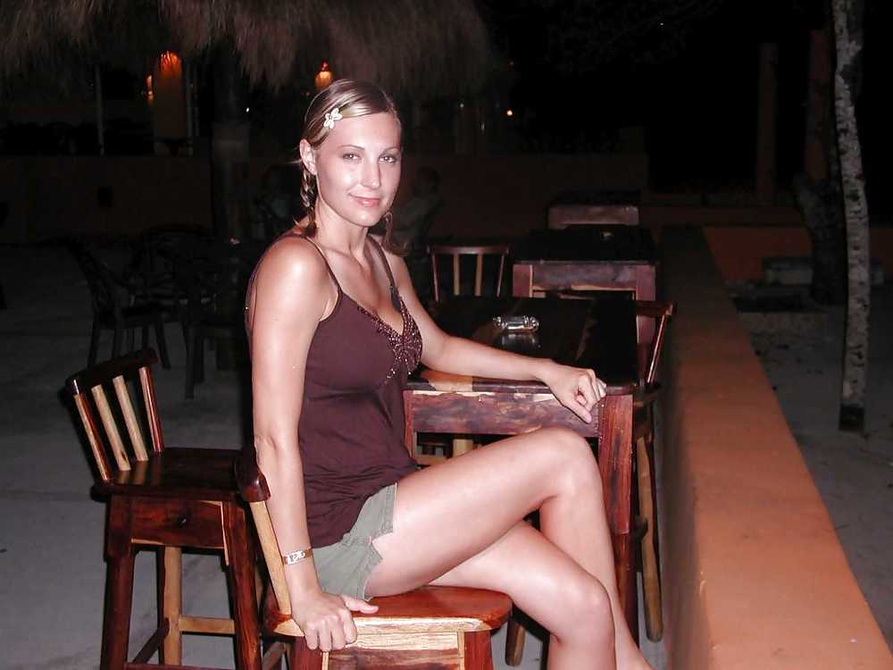 Porn Pics Speicherkarte mit Urlaubsbilder ersteigert