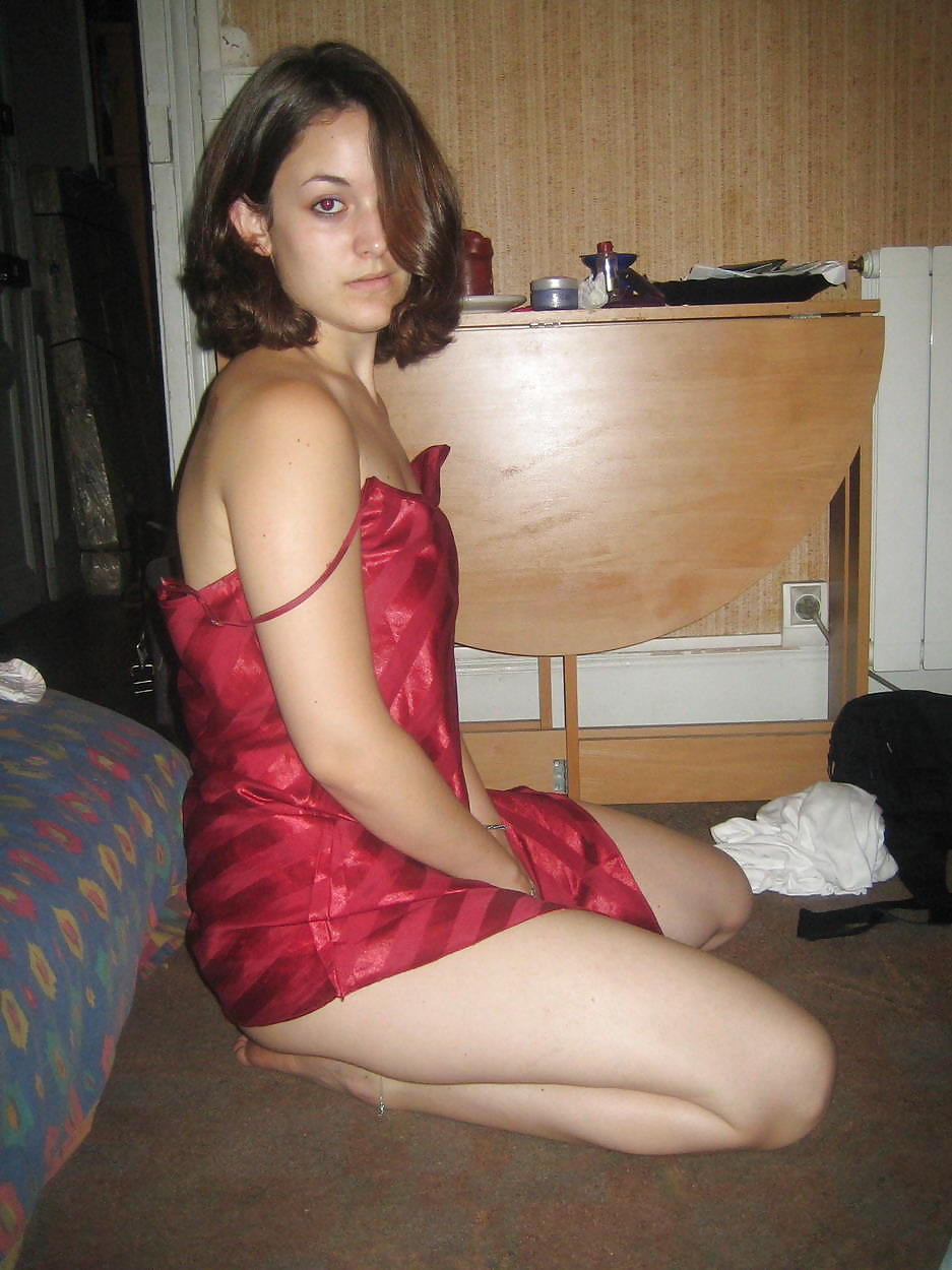 Porn Pics Exposed:  Cute Girlfriend Gets Facialized