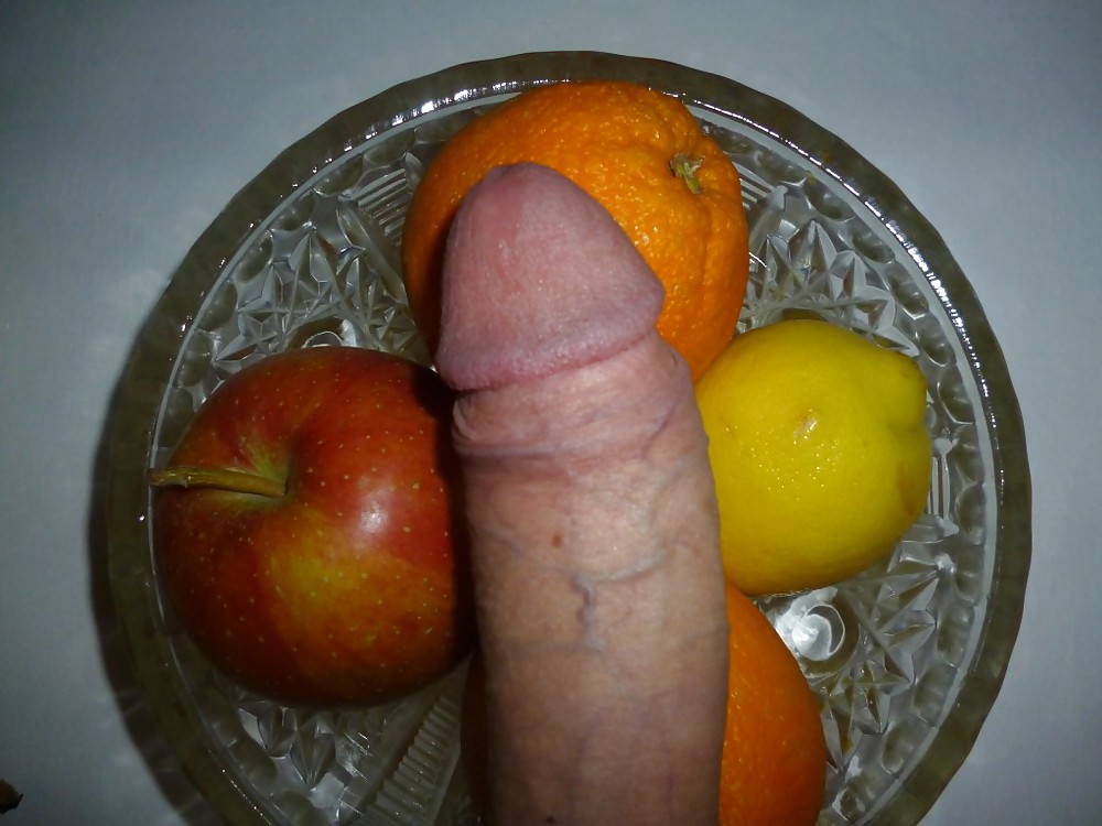 Porn Pics Big nice long dick fruit amateur photo