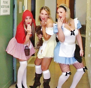 Porn Pics countdown to Halloween pt4