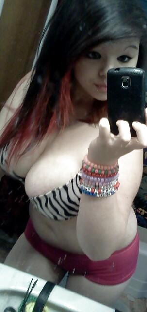 Porn Pics Another SelfShot Busty Teen