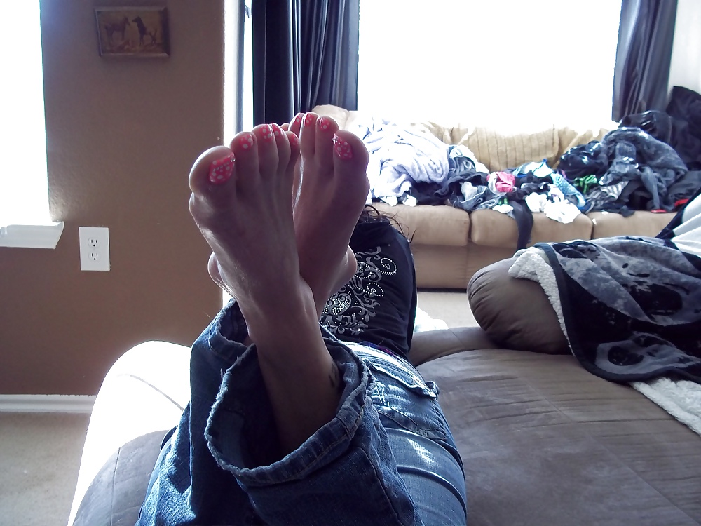 Porn Pics Chance's sexy pink toes